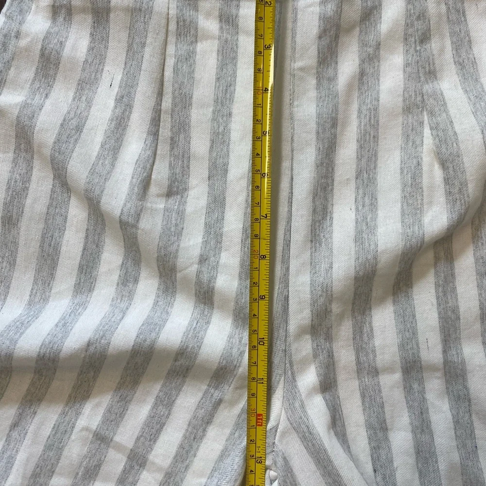 Sadie and Sage Grey and White Straps Elegant Jumpsuit Wide Legs Trending Now S - Picture 9 of 10